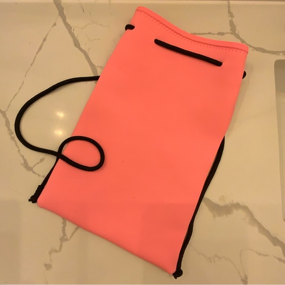 TRIANGL SWIMSUIT PINK SET! - Picture 2 of 5